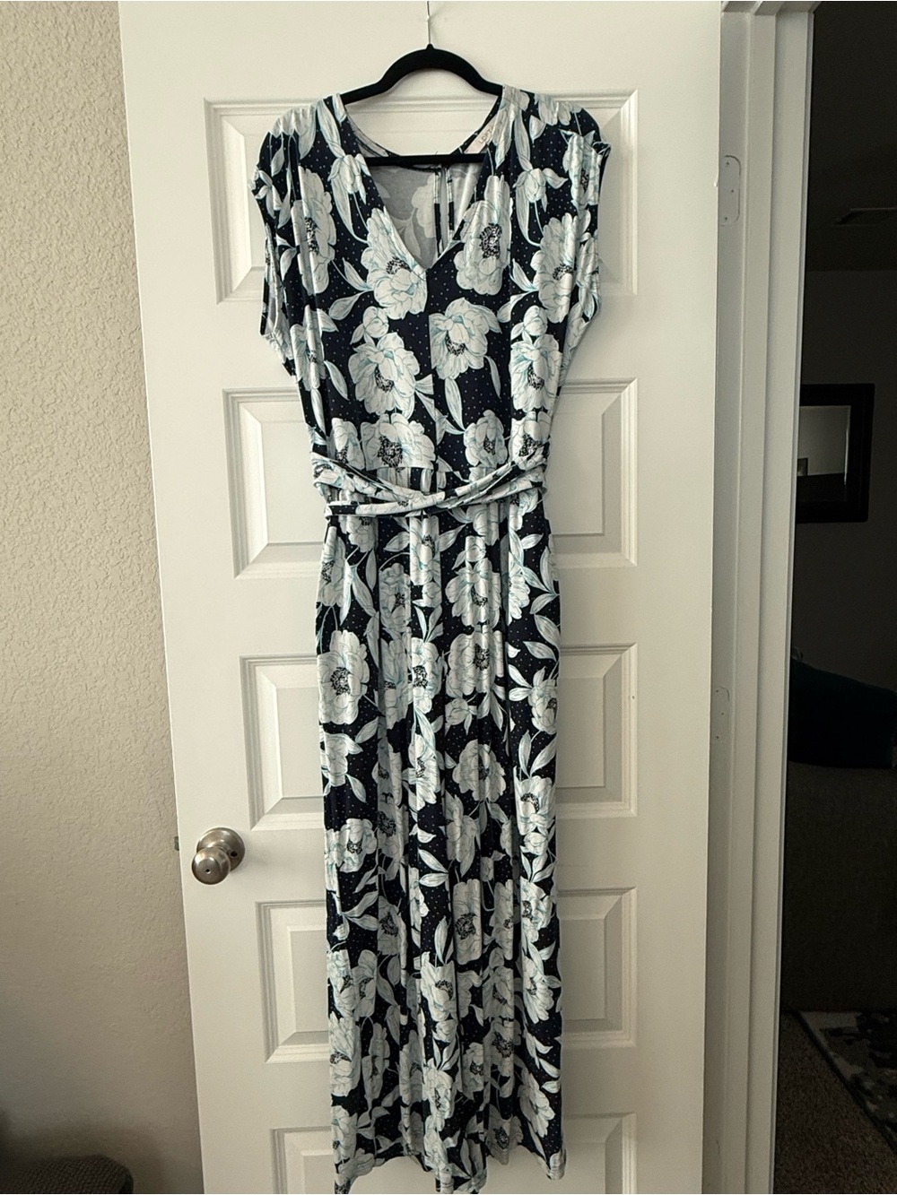 LOFT Navy Jumpsuit with White Floral Print, Size XL